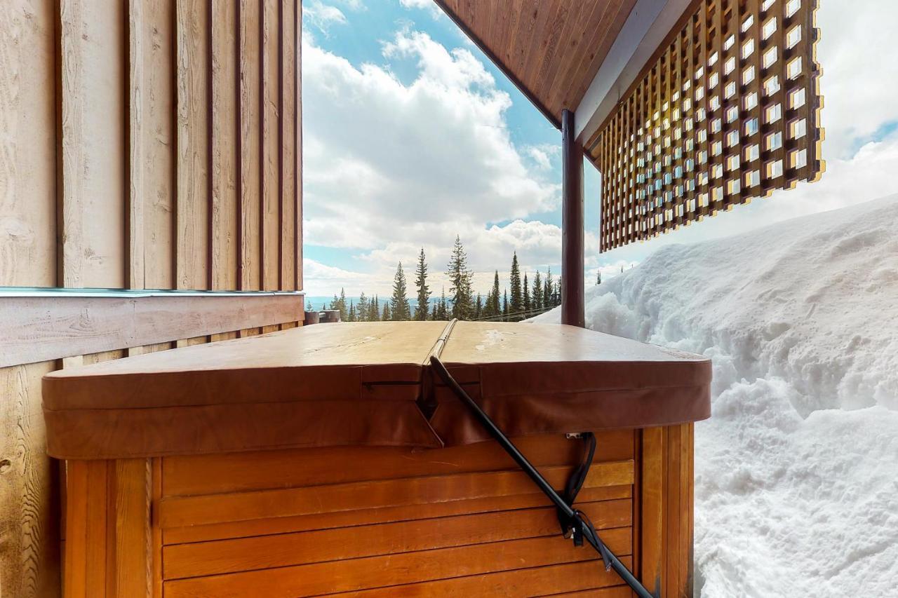 Big White Polar Peakヴィラ エクステリア 写真
